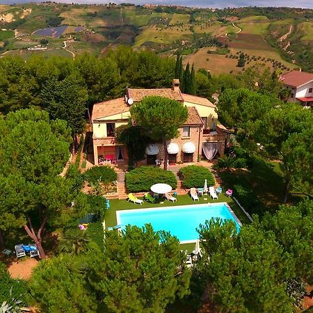 Villa Vittoria Citta Sant'Angelo Ngoại thất bức ảnh