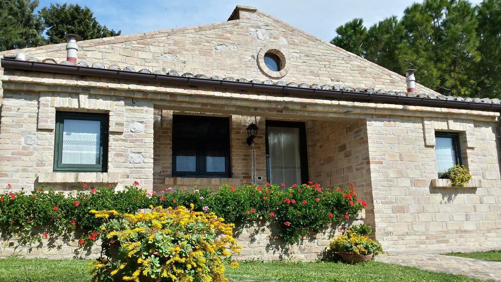 Villa Vittoria Citta Sant'Angelo Ngoại thất bức ảnh
